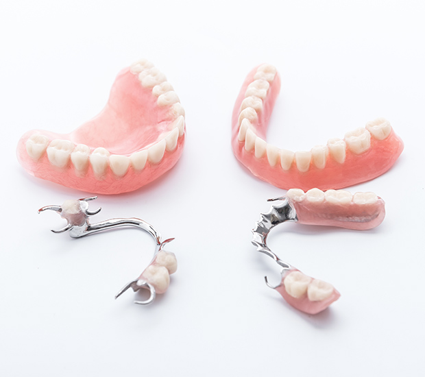 Oxford Dentures and Partial Dentures