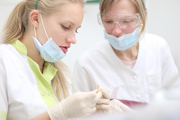 How Does One Become a General Dentist from Lee Family and Cosmetic Dentistry in Oxford, MS